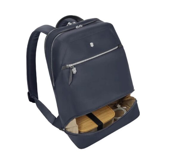 VICTORIA SIGNATURE DELUXE BACKPACK